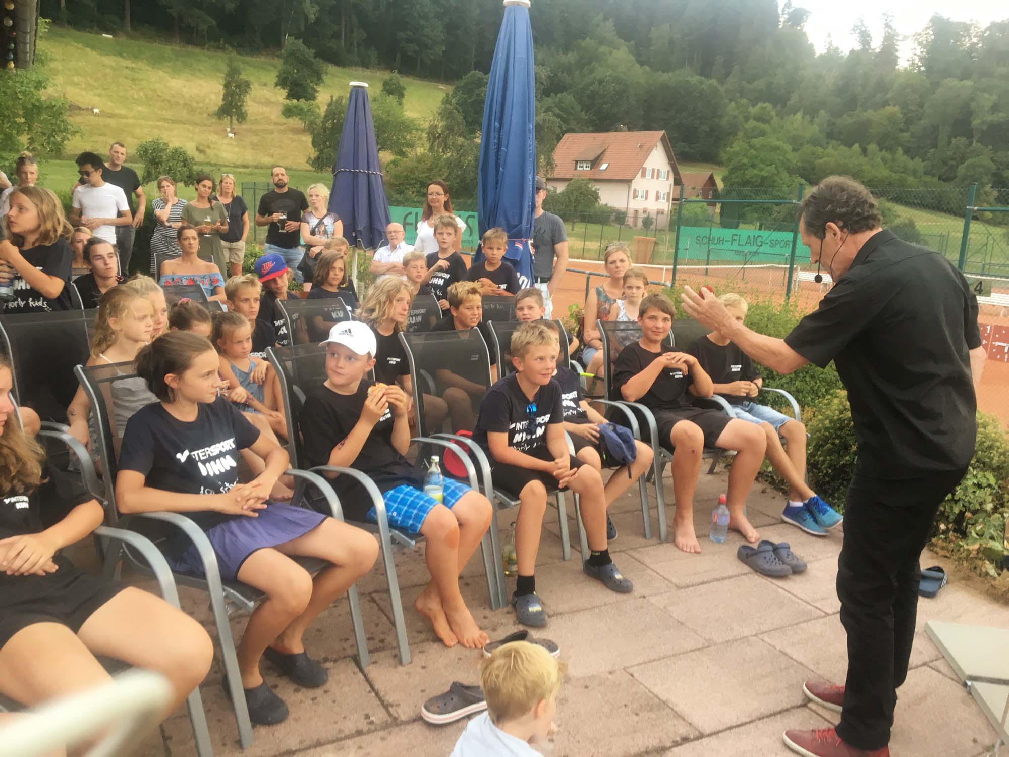 2018-8-15-BI-cw-Tenniscamp-OG_Camp_Zaubershow