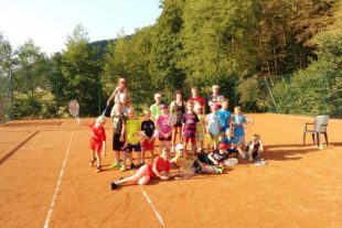 2018-8-20-BI-Rosi Breig-Tennis-Ferienprogramm-IMG_20180815_175631_855
