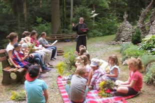 2018-8-22-OH-Kathrin Lehmann-DJK- Kräuterbüschelbinden f. Jüngsten-IMG_0813