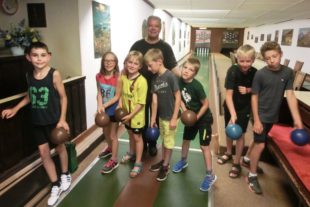 2018-8-31-OH-Tourist Info-Kindersommer kegeln