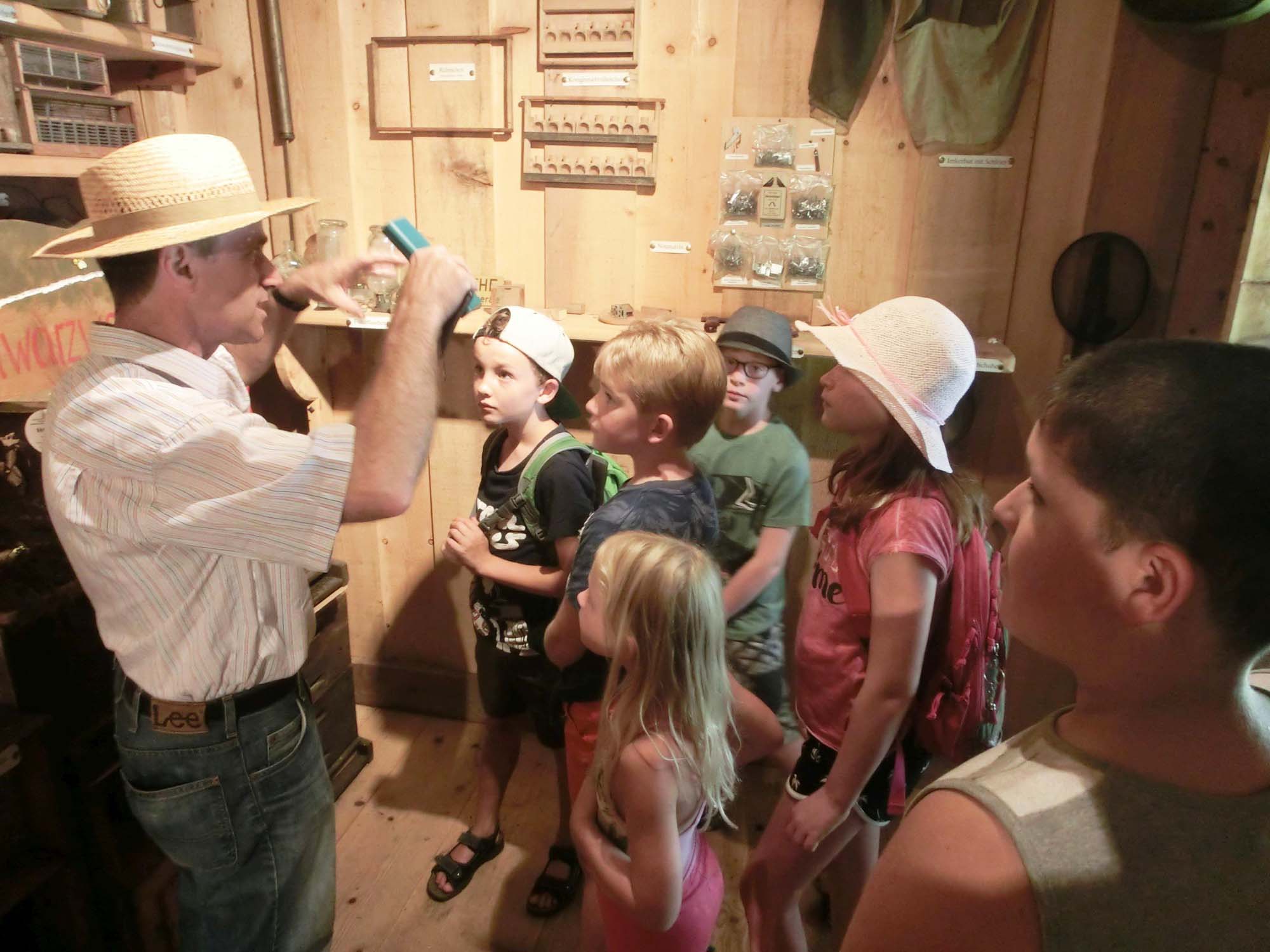 2018-8-6-OH-Toruist-Info-Kindersommer-Imker