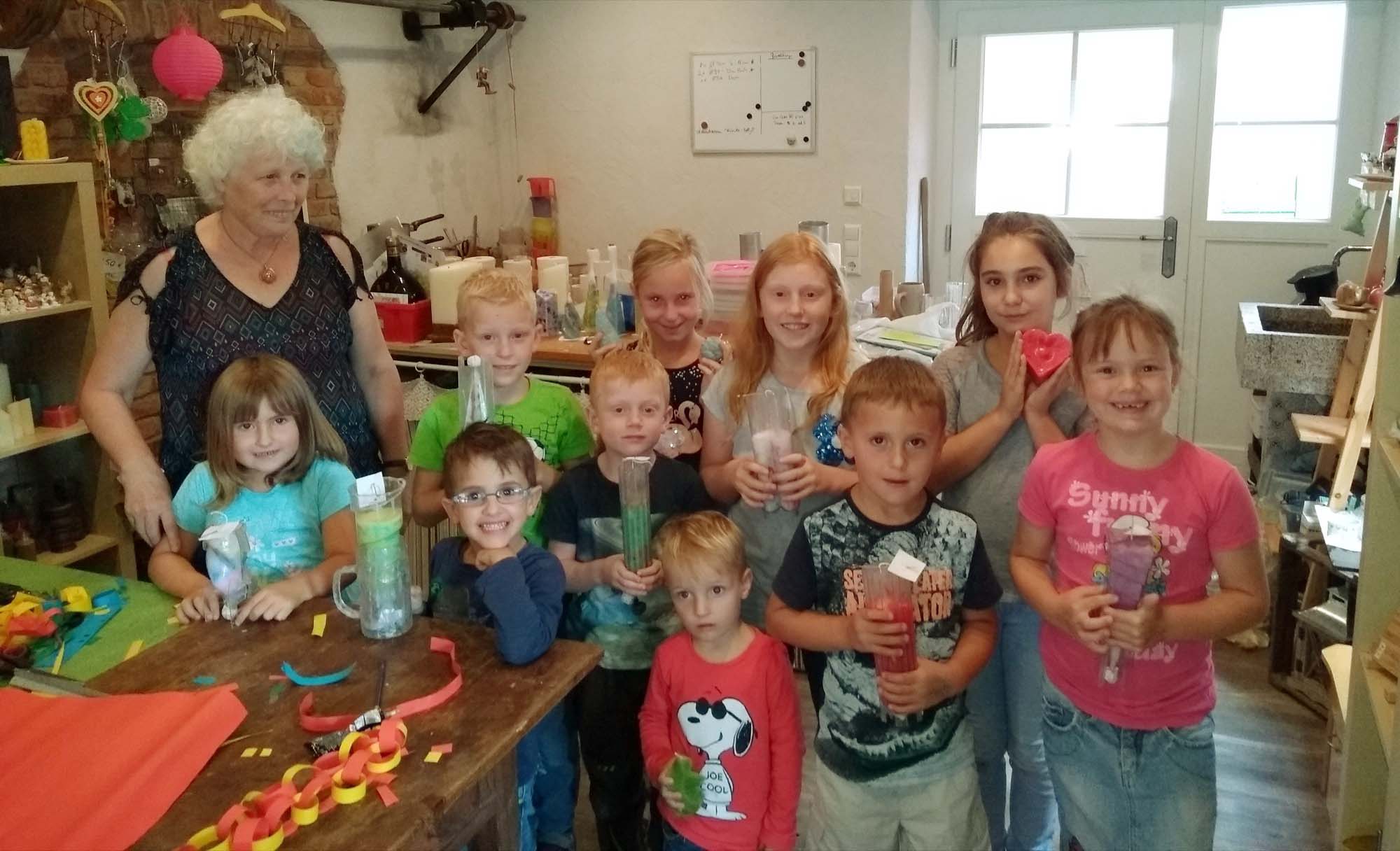 2018-9-19-OH-Furtwengler-Kinderferienprogramm-Kerzen gießen