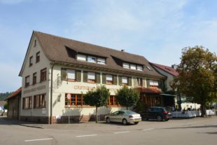 2018-9-21-BI-hps-Gasthaus Kreuz-Anna udn Graham Smithson-DSC_0749 3