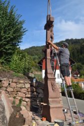 Kruzifix am Weiherbühl steht wieder an seinem Standort