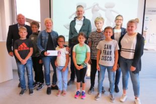 Lions-Club Kinzigtal verleiht Preise an Schüler für ihr soziales Engagement