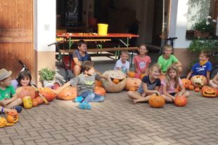2018-9-7-Bi-privat-Marita Echtle Ferienprogramm-Kürbisbasteln-image1