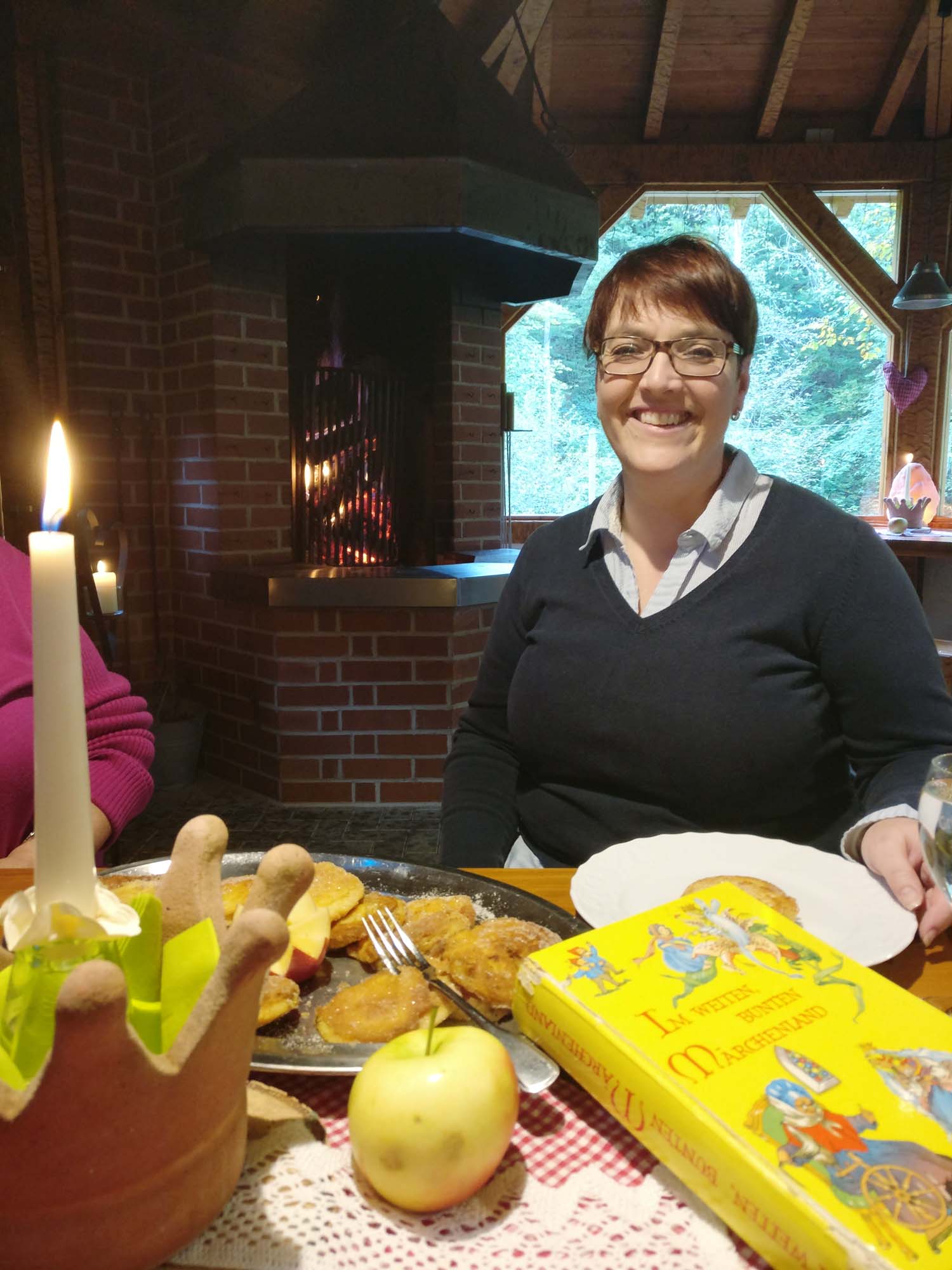 2018-10-1-OH-Tourist-Info-Apfelmärchen