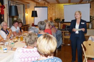 2018-10-10-UE-bia-Landfrauen-zeitgemäße Umgangsformen-Publikum