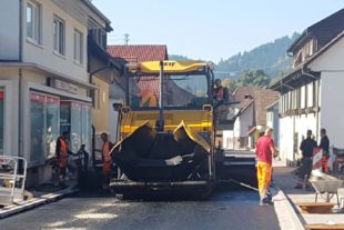 2018-10-10-ZE-UH-hpw-Sanierung L94-Asphaltarbeiten-20181008_125627