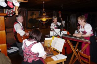 2018-10-19-NO-Tourist-Info-zLicht gehn Mühlstein-P1170620
