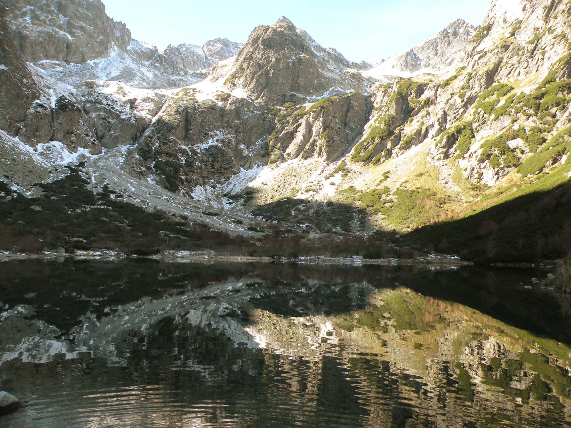 2018-10-22-NO-Alpenverein Nordrach-Hüttentrekking-Hohe Tatra-See Batizovské pleso (1879m), am Fuße des höchsten Tatragipfels Gerlachovsky Foto Dagmar Vollmer