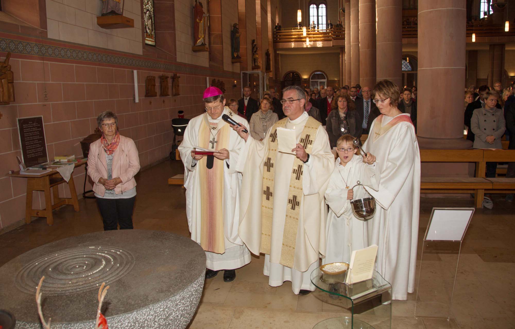 2018-10-22-OH-kal-Festgottesdienst mit Erzbischof Stephan Burger-Fest des Kirchenpatron St Gallus-vkMG8A0499b