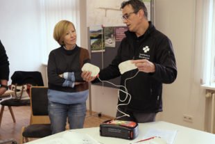 2018-10-26-ZE-UE-Defibrillator DSCF3175