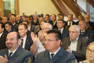 2018-10-8-BI-vo-THW Amtswechsel Ortsbeauftragter DSCF2282