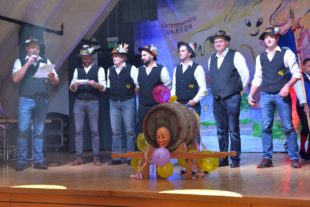 2018-11-10-Zell-Unterentersbach-Narrengemeinschaft Unterentersbach-Jubilämumsparty 66 Jahre-Foto Ute Berger-UTS_7649