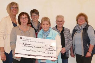 2018-11-19-ZE-UE-ah-Landfrauen Entersbach-Spende an den Förderverein krebskranker Kinder-2018-11 Spende Förderverein Krebskranke Kinder(4)