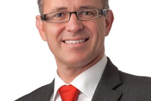 2018-11-2-ZE-UH-Verein-FVU-Ballspende_Juergen_Schmider