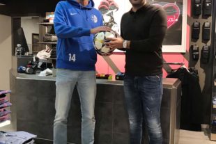 2018-11-2-ZE-UH-Verein-FVU_Ballspende_Volkan