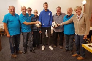 2018-11-21-ZE-UH-Verein-FVU-Ballspende