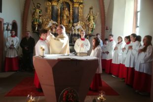 2018-11-26-BI-PB-Kirchengemeinde St. Mauritius-Neue Ministranten-Foto-Rosa Obergföll-20181125 Prinzbacher Ministranten-1