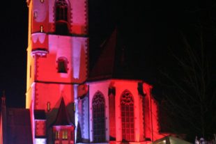 2018-11-28-NO-Barbara Kamm-Essig-Nordracher Weihnachtsmarkt-Illumination der Kirche