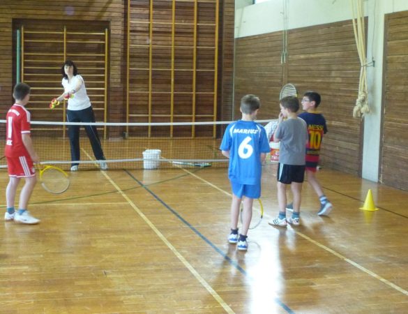 Schule und Verein: Kostenloses Jugend-Tennistraining