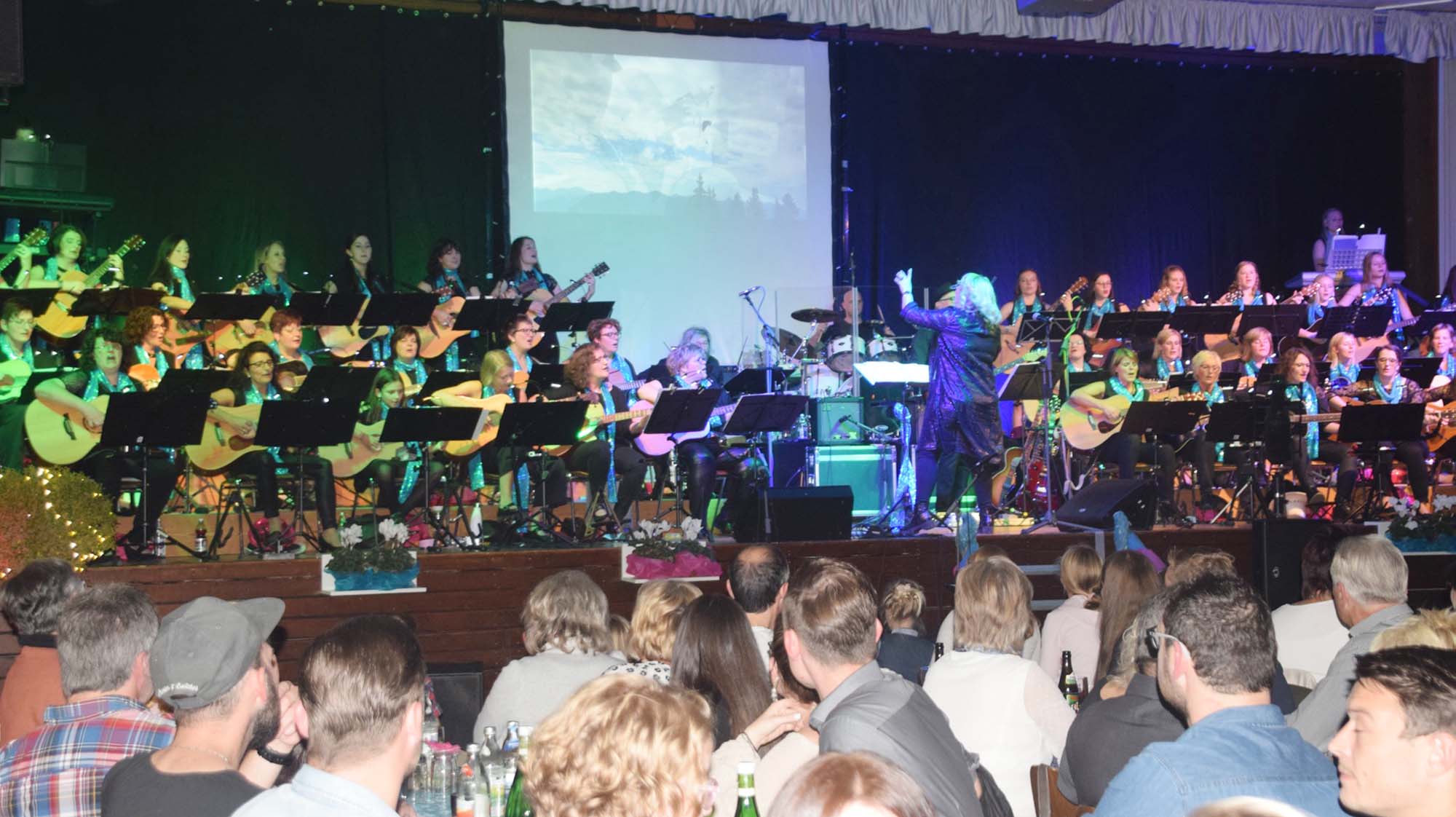 2018-11-5-NO-hv-Gitarrenverein Nordrach-Jahreskonzert 2018-DSC_1634