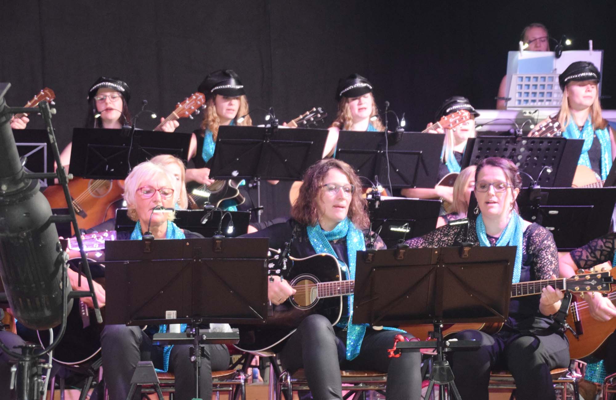 2018-11-5-NO-hv-Gitarrenverein Nordrach-Jahreskonzert 2018-DSC_1674