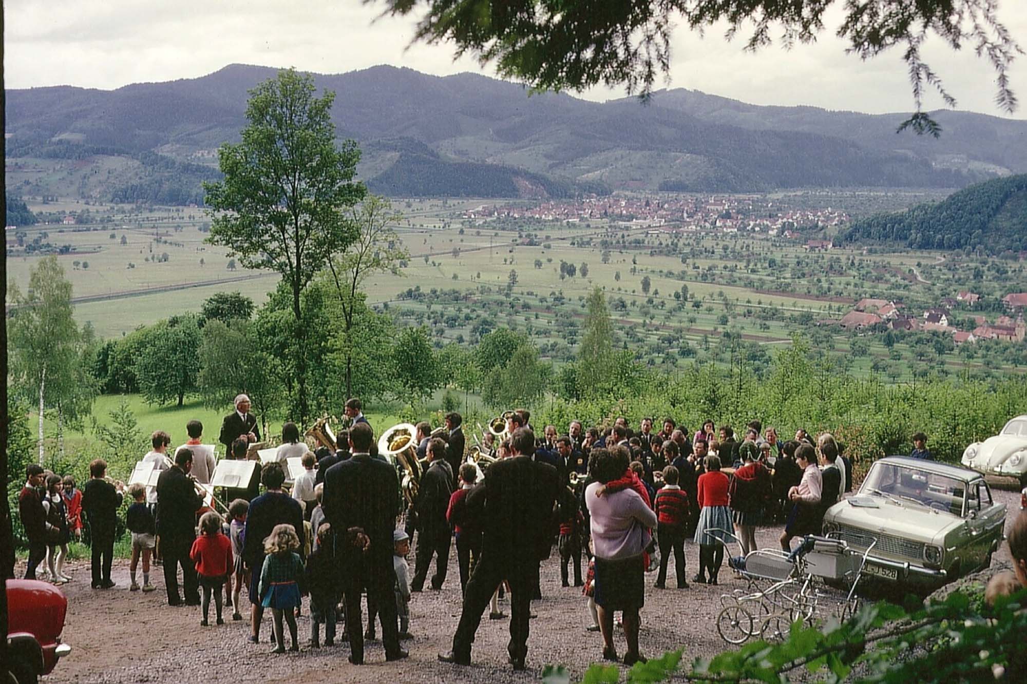 2018-11-7-ZE-UE-Franz Huber-Musikalischer Filmabend zum 50-jährigen Jubiläum der Musikkapelle Unterentersbach-Bb ++1. Mai Konzert-1969