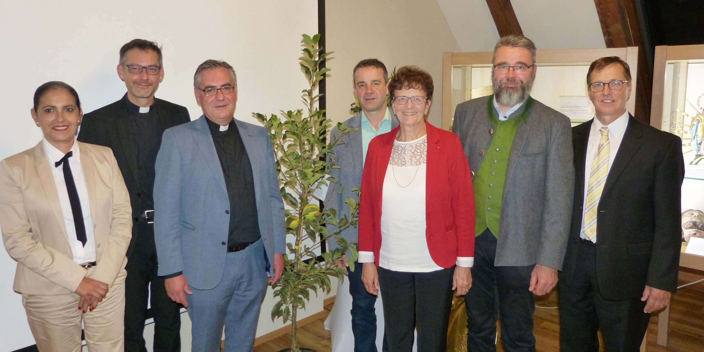 2018-10-15-BI-bia-Kirchenjubiläum-u-Gruppe