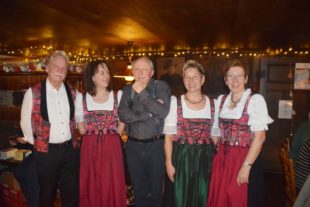 2018-12-10-NO-hv-Z' Licht gehen auf dem Mühlstein-DSC_1933