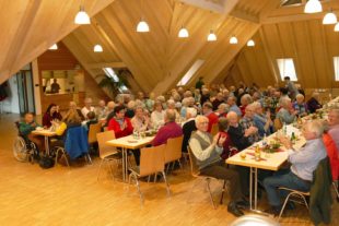 2018-12-10-ZE-UE-Landfrauen-Seniorennachmittag- 2018-12 Seniorenfeier (22)