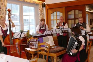 2018-12-17-NO-mah-Alpenverein Nordrach-Senioren-Abschlusswanderung-2018-12 Seniorenwanderung Nordrach (16)