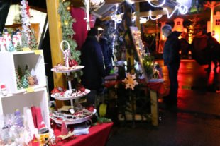 2018-12-3-OH-Weihnachtsmarkt Oberharmersbach 2018-Foto Anne-Kathrin Heizmann-IMG_6673+_Markt