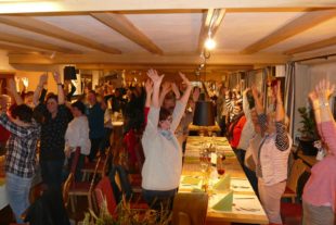 2018-12-3-ZE-UE-Andrea Huber-Landfrauen Abend über das Glück 2018-11 Abend Glück (21)