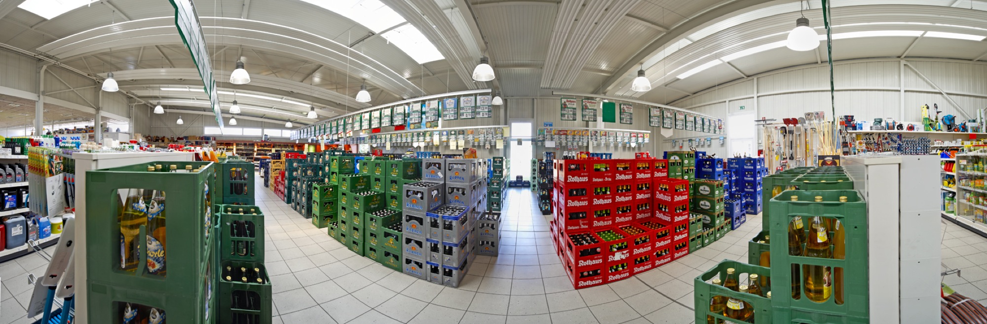 2018-12-5-BI-Raiffeisen Kinzigtal-Markt Biberach-Panorama_Geraenke