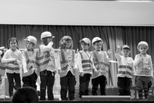 2018-12-5-ZE-UH-as-TVU-Nikolausfeier-die kleinen bauarbeiter