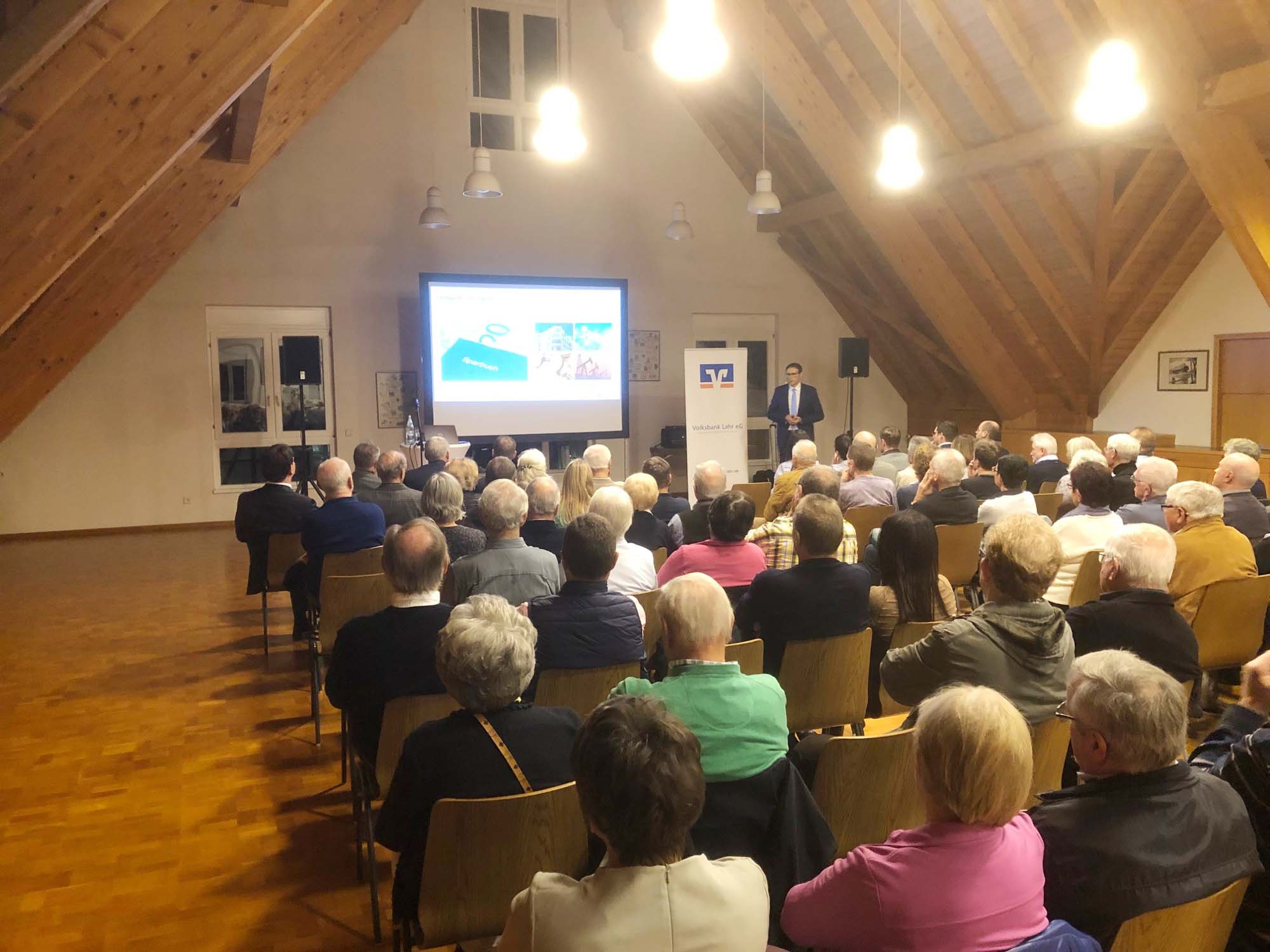 2018-12-7-ZE-LR-Volksbank Lahr-Vortrag Geld anlegen-IMG_1412