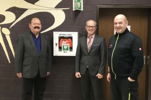 2019-1-18-ZE-UH-hpw-Defibrillator Schwarzwaldhalle IMG_5314