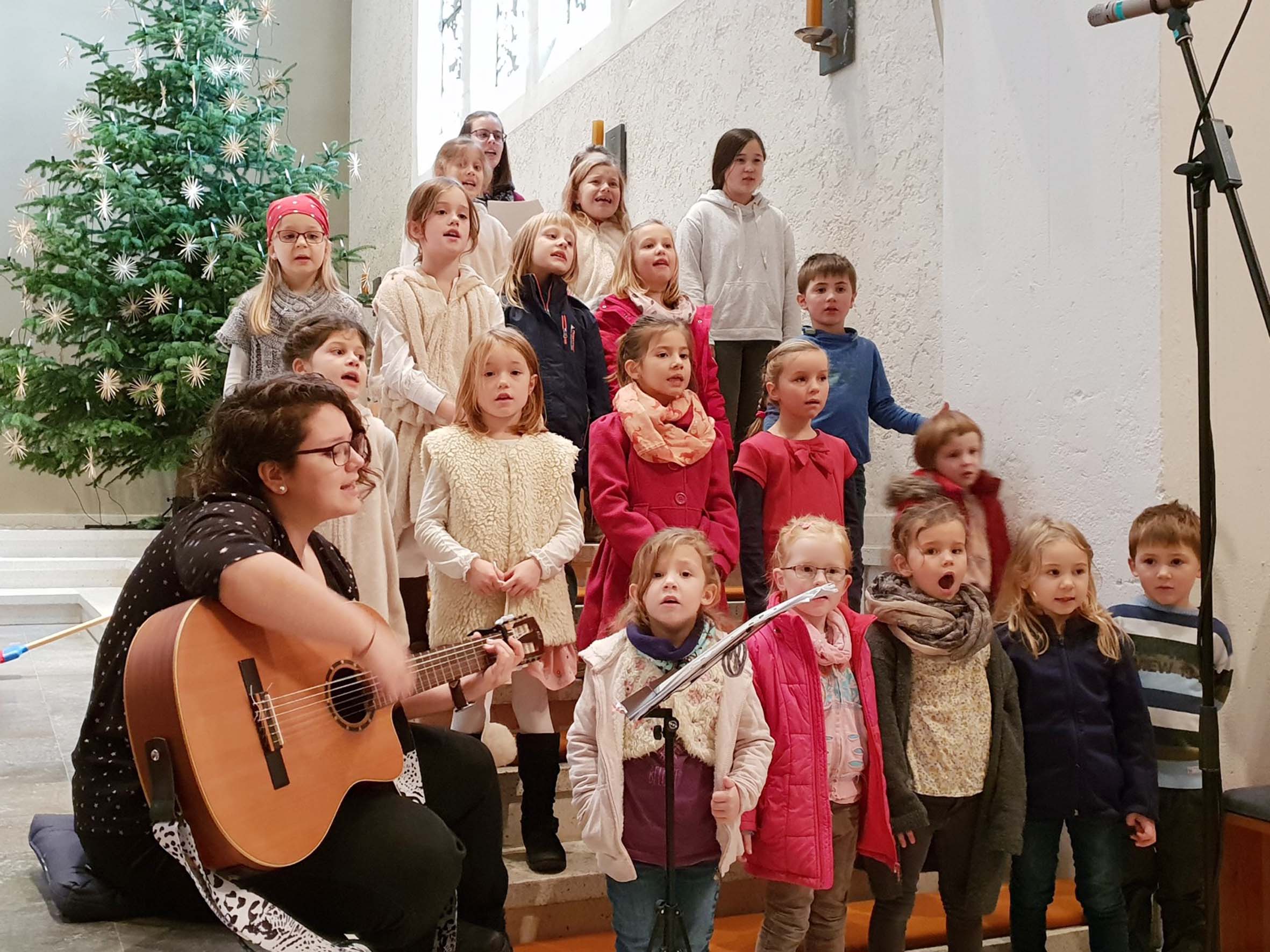 2019-1-4-BI-Peter Seibt-Pfarrgemeinde St. Blasius-Kinderkrippenfeier-20181224_143510