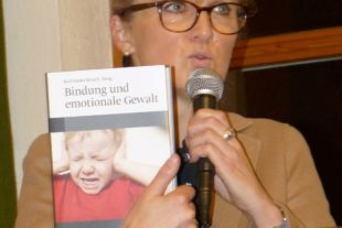 2019-2-1-NO-bia-Vortrag von Randi Speer-Ohne Bindung können wir nicht leben + Buchtipp