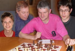 Schachclub Zell holt Tabellenführung