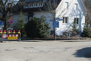 2019-2-6-ZE-UH-vo-L94 Rechts vor Links Wiesenfeldstraße DSCF4790