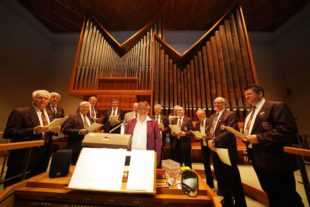 Männergesangsverein »Liederkranz« meistert Dirigentenwechsel