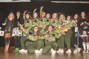 2019-3-4-Oberharmersbach-Schwarz-Weiß-Ball-2019-Foto-Karl-August Lehmann-zvkIMG_6876