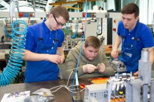 Maschinenfabrik Junker stand ganz im Zeichen der Ausbildung