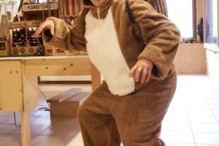 2019-4-12-NO-Barbara Kamm-Essig-Ostereier-Aktion Puppenmuseum-IMG_3944