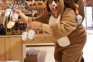 2019-4-12-NO-Barbara Kamm-Essig-Ostereier-Aktion Puppenmuseum-IMG_3951