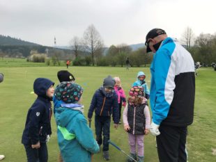 Auftakt zum Golf-Jugendtraining