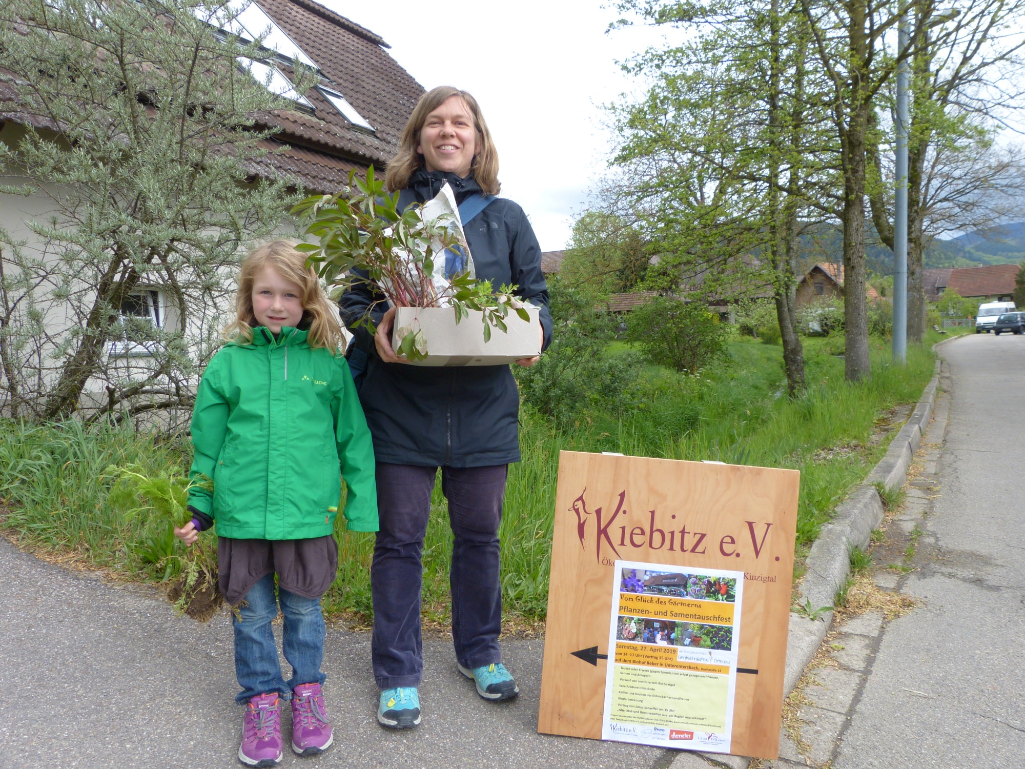 2019-4-29-ZE-UE-bia-Pflanzentauschtag-SP Marie-u-Charlotte Becherer